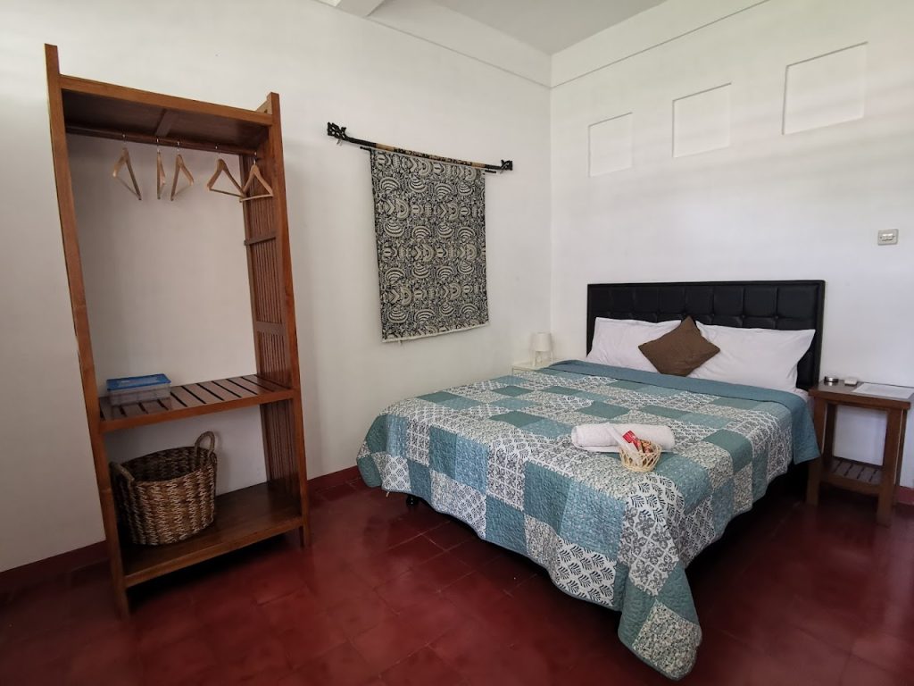 Ndalem Telu Yogyakarta: Guest House Rombongan di Kota Jogja Dekat Alun-alun Kidul Ndalem Telu Yogyakarta: Guest House Rombongan di Kota Jogja Dekat Alun-alun Kidul