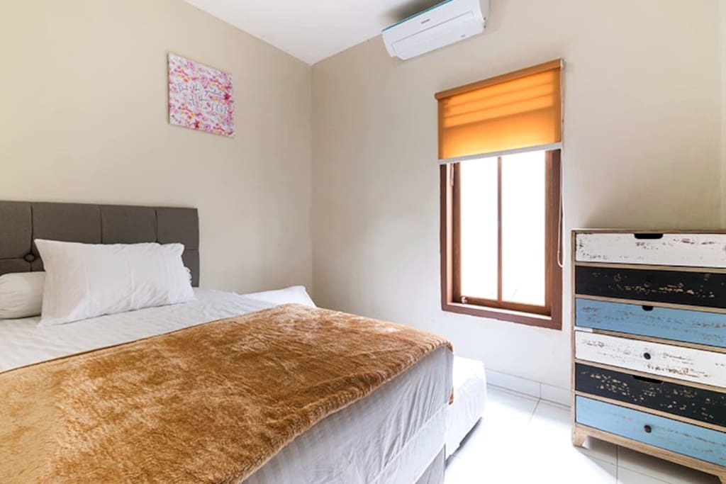 Omah Mimod: Guesthouse Retro Dekat Tugu Jogja dan Malioboro untuk Rombongan Kecil Omah Mimod: Guesthouse Retro Dekat Tugu Jogja dan Malioboro untuk Rombongan Kecil
