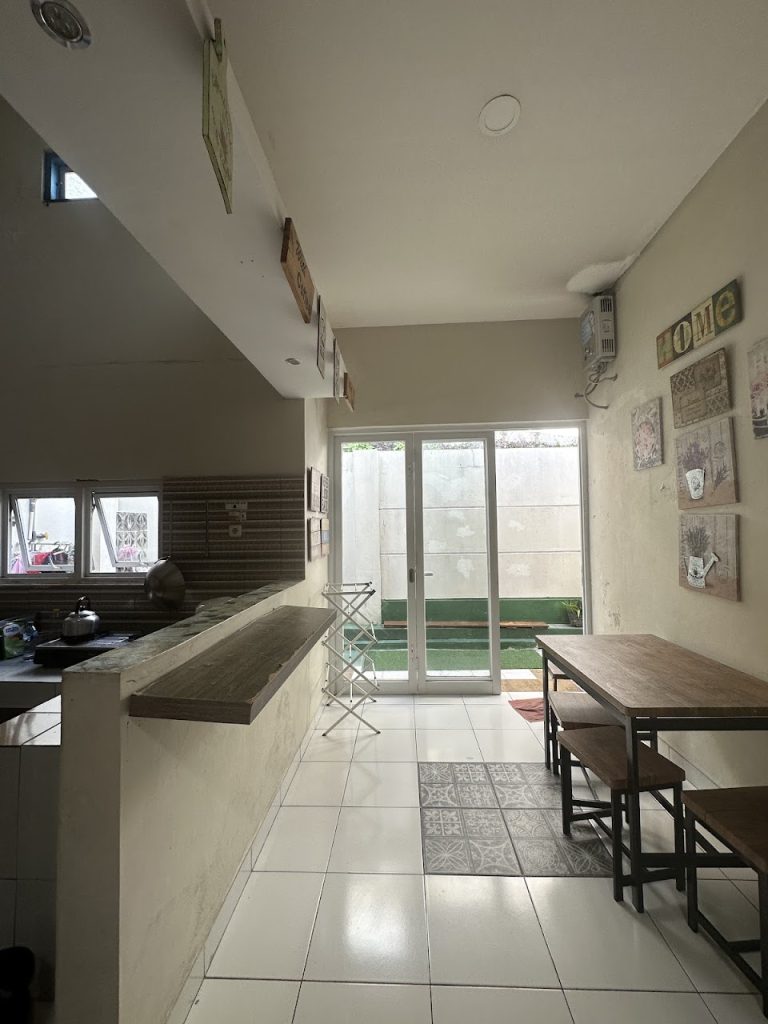 Omah Mimod: Guesthouse Retro Dekat Tugu Jogja dan Malioboro untuk Rombongan Kecil Omah Mimod: Guesthouse Retro Dekat Tugu Jogja dan Malioboro untuk Rombongan Kecil