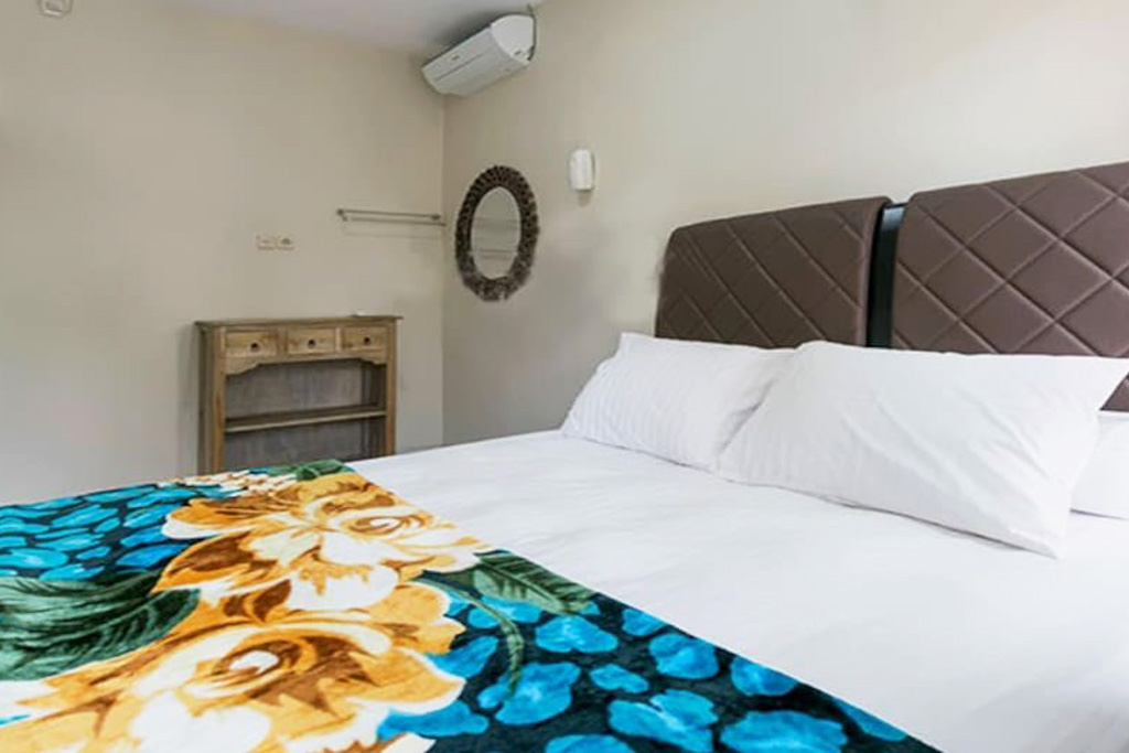 Omah Mimod: Guesthouse Retro Dekat Tugu Jogja dan Malioboro untuk Rombongan Kecil Omah Mimod: Guesthouse Retro Dekat Tugu Jogja dan Malioboro untuk Rombongan Kecil