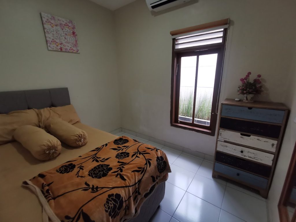 Omah Mimod: Guesthouse Retro Dekat Tugu Jogja dan Malioboro untuk Rombongan Kecil Omah Mimod: Guesthouse Retro Dekat Tugu Jogja dan Malioboro untuk Rombongan Kecil