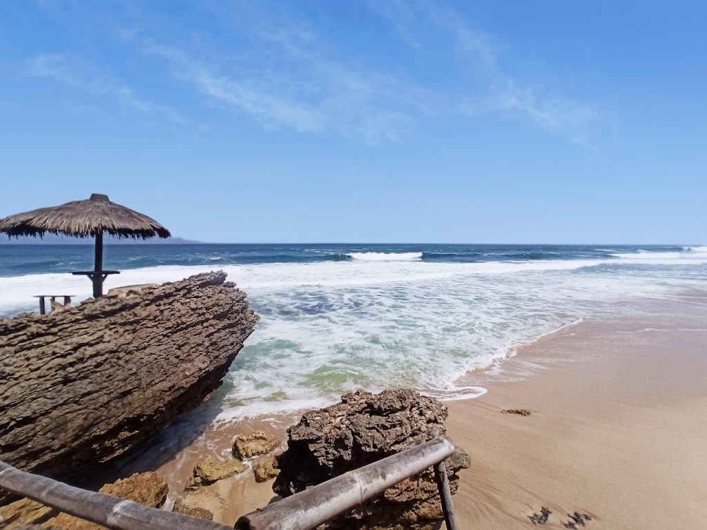 Pantai Seruni Gunungkidul: Panduan Lengkap Wisata Pantai Tersembunyi di Tepus Pantai Seruni Gunungkidul: Panduan Lengkap Wisata Pantai Tersembunyi di Tepus