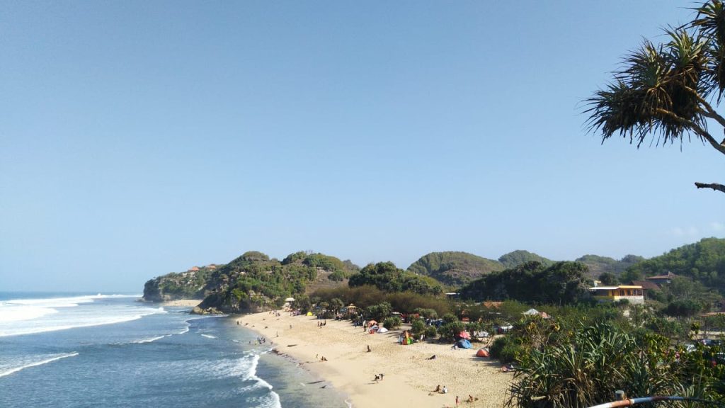 Pantai Watu Kodok Gunungkidul: Panduan Lengkap Wisata, Camping, Rute, dan Tiket Pantai Watu Kodok Gunungkidul: Panduan Lengkap Wisata, Camping, Rute, dan Tiket