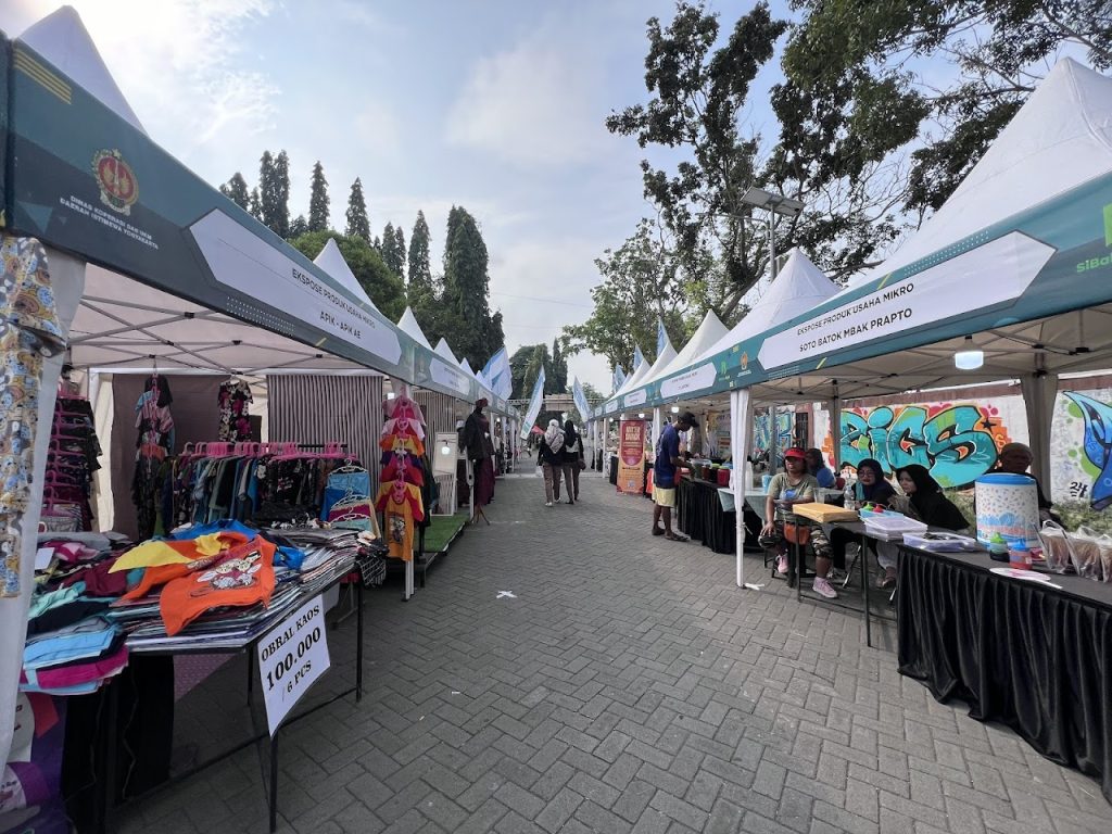 Pasar Seni Gabusan: Tempat Belanja Kerajinan dan Oleh-oleh Khas Bantul Pasar Seni Gabusan: Tempat Belanja Kerajinan dan Oleh-oleh Khas Bantul