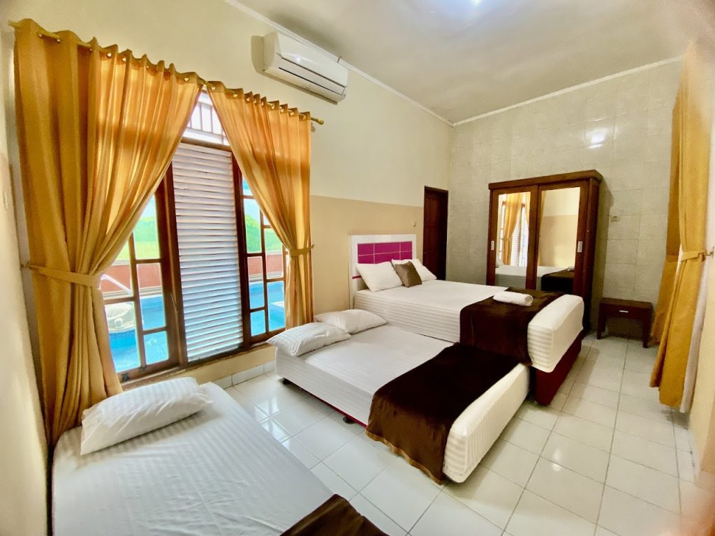 Villa Gowinda House 2: Villa Nuansa Bali dengan Private Pool untuk Rombongan di Sleman Villa Gowinda House 2: Villa Nuansa Bali dengan Private Pool untuk Rombongan di Sleman